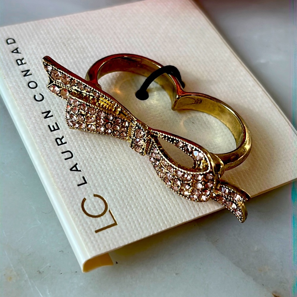 Nwt Size 8 Barbiecore LC Lauren Conrad Bow Ring